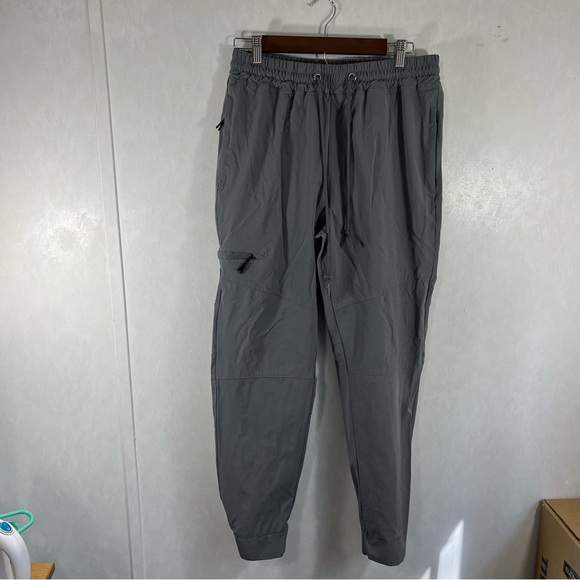 Aeropostale Gray Jogger Track Pants with Tapered Ankles Elastic Waist Pockets - Picture 1 of 4
